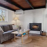 Charming Summer House Near Town And Сasa de vacaciones Blokhus