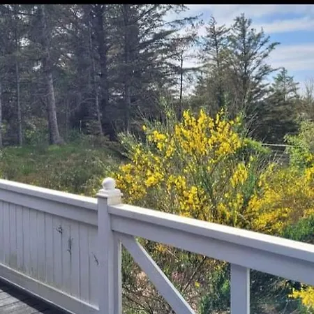 Charming Summer House Near Town And