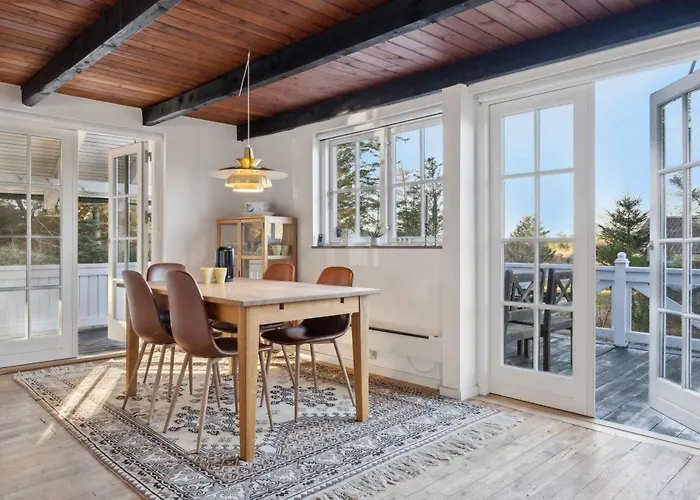 Casa vacanze Charming Summer House Near Town And